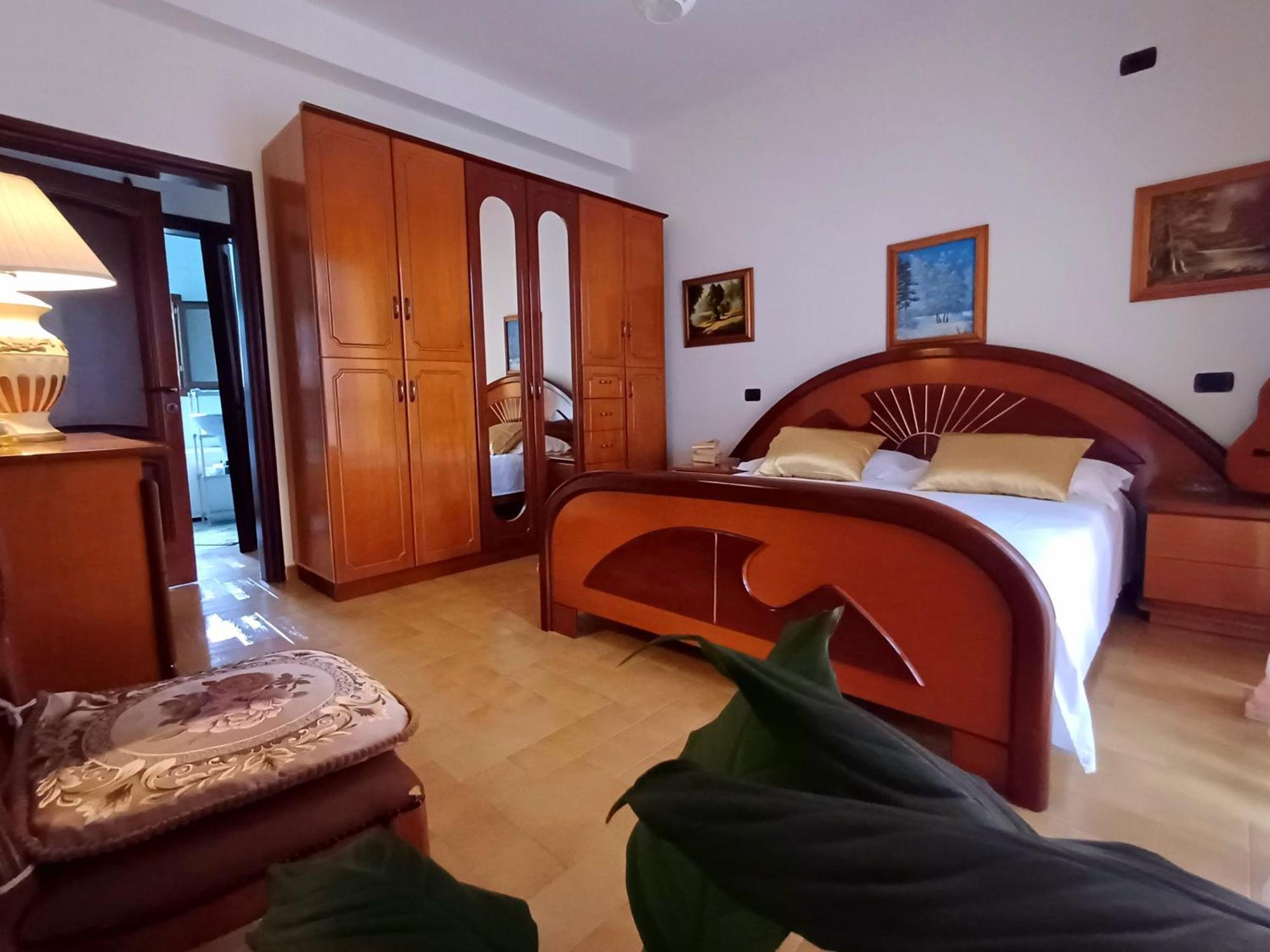 Guest Room Near Historical Center Vlore Luaran gambar